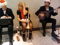 2010-12-15 11.56.47